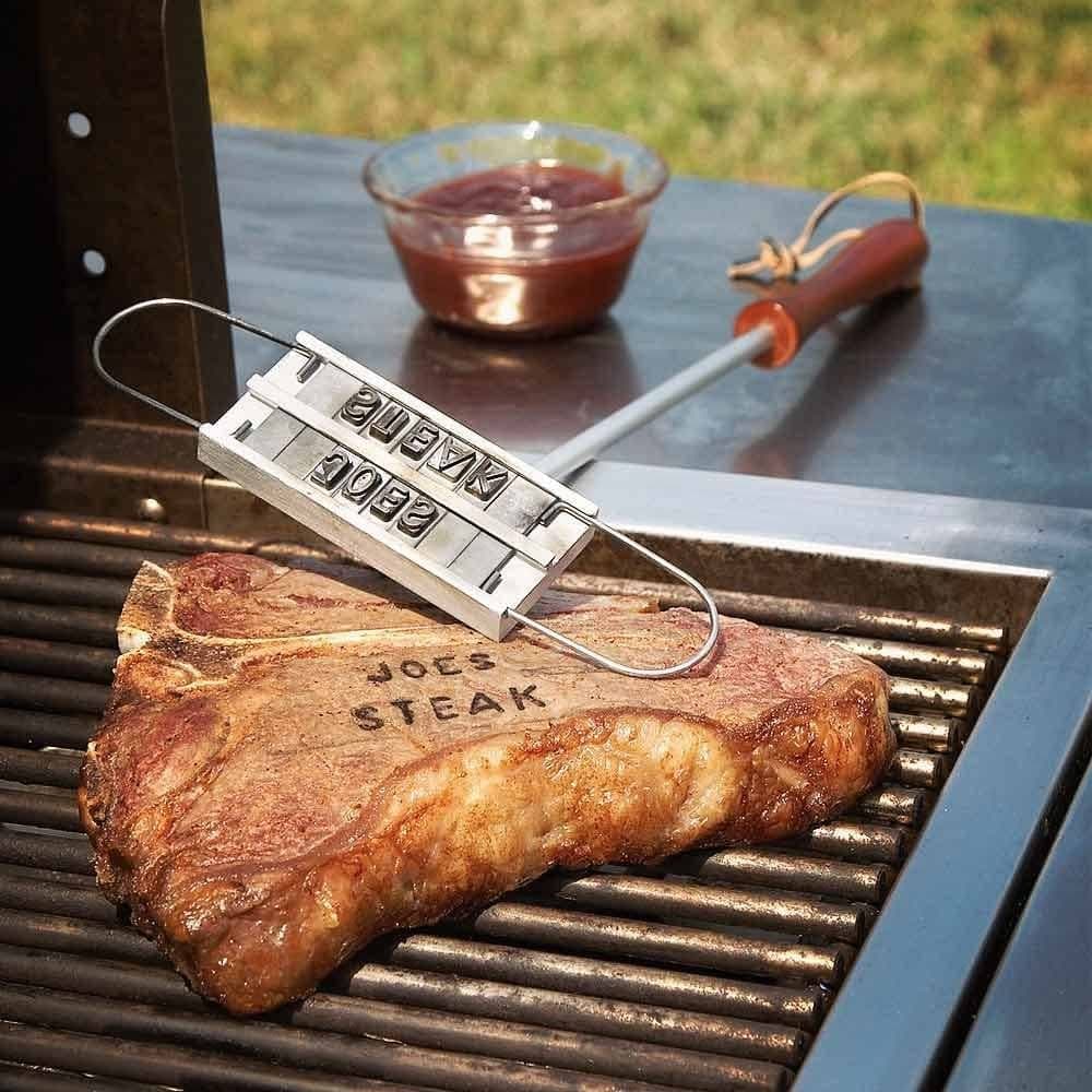 Fer de Marquage pour Barbecue : "Grillez-le avec style !"
